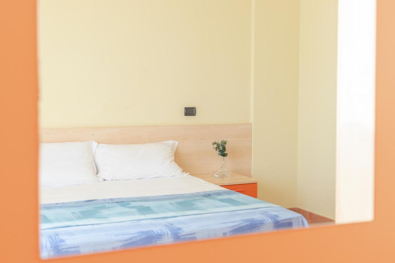 Residence Il Triangolo Roseto Degli Abruzzi Esterno foto