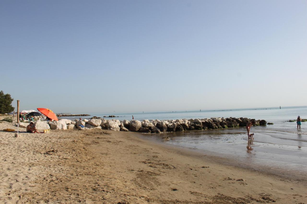 Residence Il Triangolo Roseto Degli Abruzzi Esterno foto